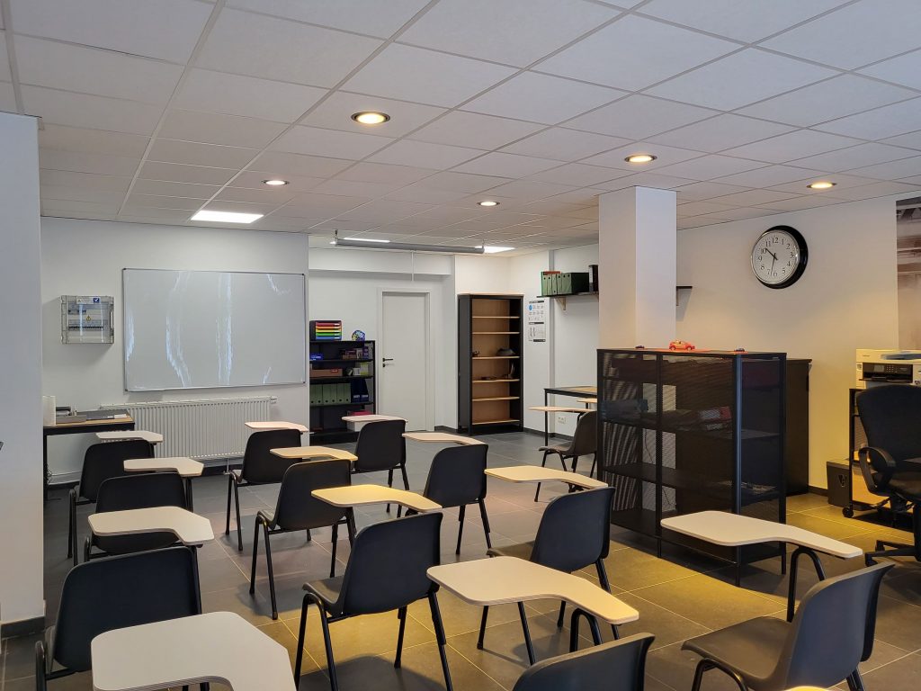 Formation théorique AUTO ÉCOLE OURTHE AMBLÈVE